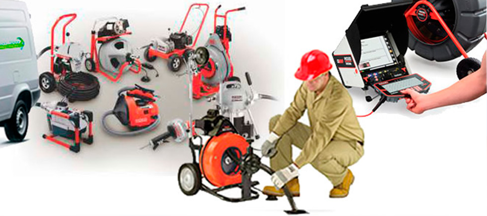 Ralos entupidos exigem cuidado. Não use produtos químicos