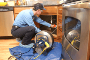 Desentupidora Hidro Curitiba Fazendo desentupimento de Pia em Curitiba desentupimento de pia de cozinha em curitiba